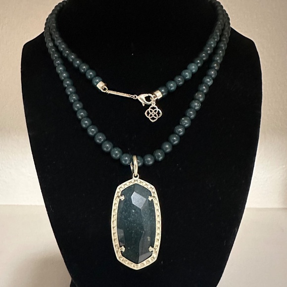 Kendra Scott Green Jasper Pendant Necklace - Picture 4 of 6